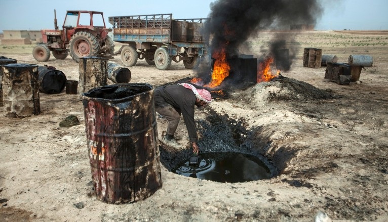 2017/11/151209150720-syrian-oil-780x439234_1511861870.jpg