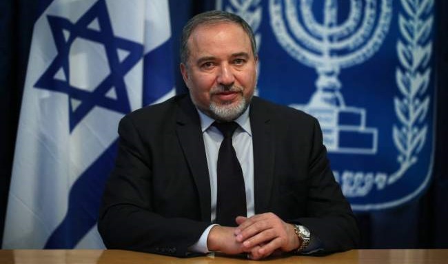 2018/02/2017-03-30-16-16-27Aviqdor-Liberman345_1517476032.jpg