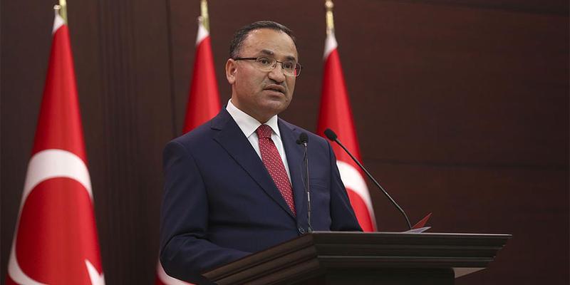2018/02/587-Bəkir-Bozdağ_1517914872.jpg