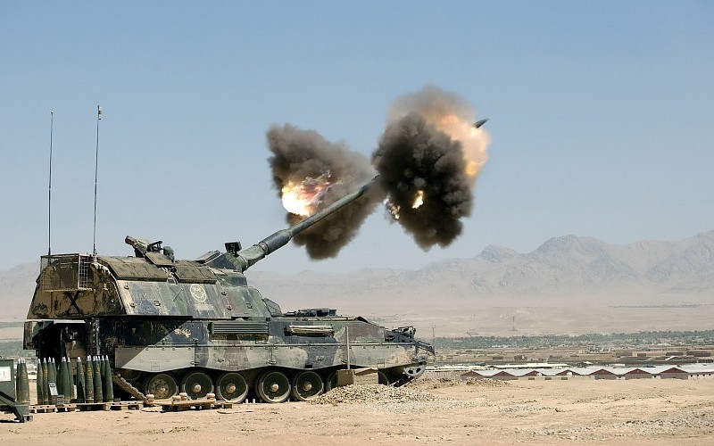 2018/02/soldiers-army-military-tanks-afghanistan-artillery-dutch-rocket-launcher-howitzer-pzh2000-missle-pzh-wallpaper-528766_1519831220.jpg