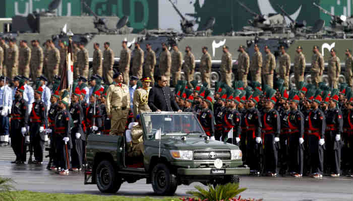 2018/03/Pakisatan-National-Day-Parade_1521796683.jpg