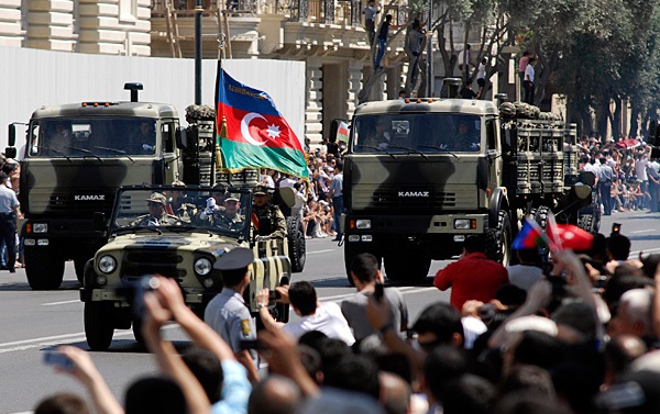 2018/04/ArmedForcesDay_baku_vrez2_600_1523253483_3046513808.jpg