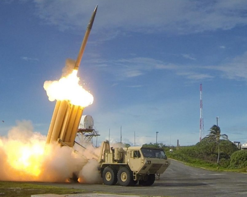 2018/04/the_first_of_two_terminal_high_altitude_area_defense_thaad_interceptors_is_launched_during_a_successful_intercept_test_-_us_army_6_1523631672.jpg