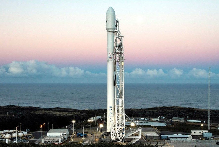 2018/05/2252-Falcon-9---SpaceX_1526897983.jpg