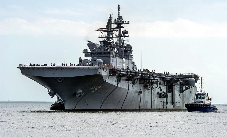 2018/07/1200px-USS_America_(LHA-6)_off_Pascagoula_in_2013_1532353453.jpg