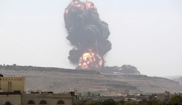 2018/07/saudi-arabia-yemen-houthi-iran-hodeidah-UAE-warships-warplanes-war-red-sea-port-irgc-709298_1532759335.jpg