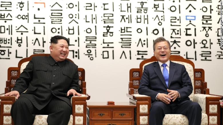 2018/08/180427101835-north-korean-leader-kim-jong-un-and-south-korean-president-moon-jae-in-exlarge-169_1534144090.jpg