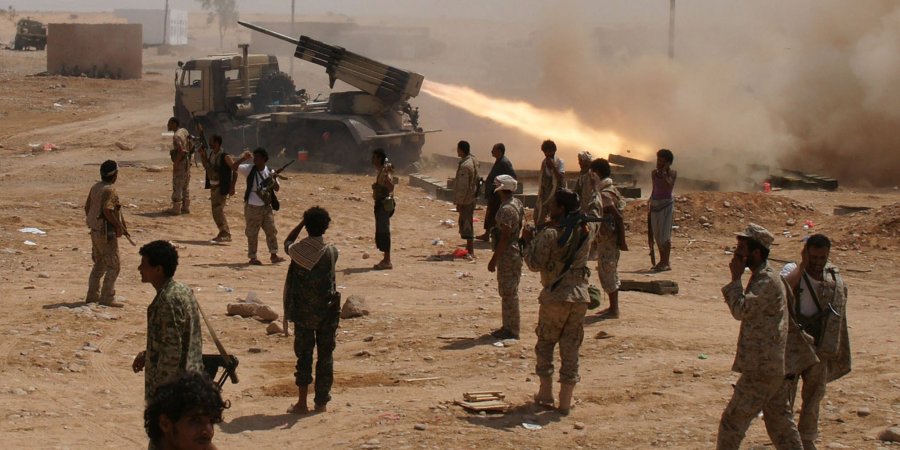 2018/08/Yemeni-troops-fire-rockets_1534491362.jpg