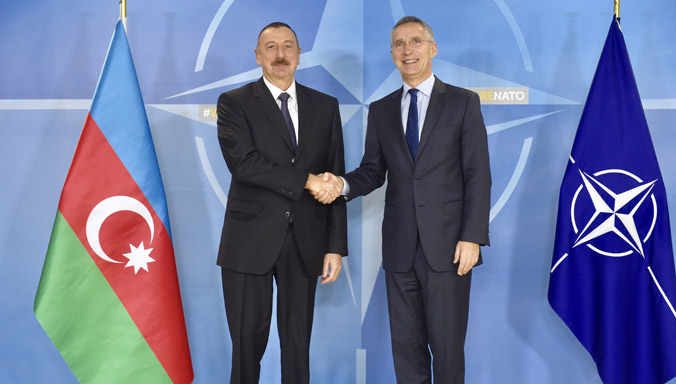 2018/09/20171123_171123-azerb-sg_1536317247.jpg
