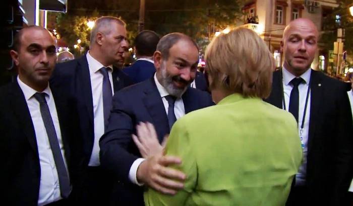 2019/02/maxre-1549028722.jpg