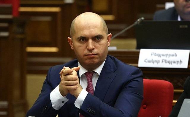 2019/03/Armen-1553942844.jpg
