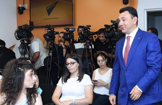 2019/06/Eduar-1561376461.jpg
