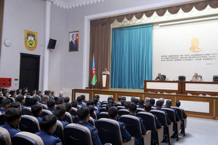 2019/06/cfa2d-6243727752.jpg