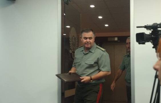 2019/10/artak-1570603456.jpg