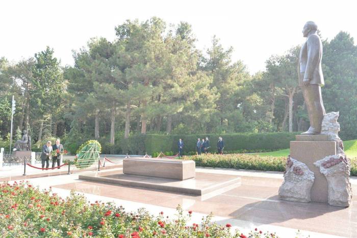 2023/10/fexri-1698408783.jpg