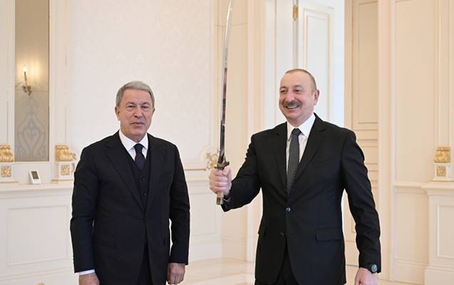 2025/02/akar2-1740129493.jpg