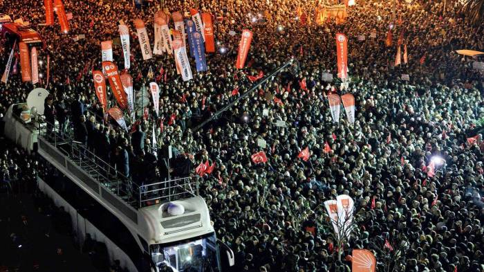 2025/03/prote-1742901375.jpg